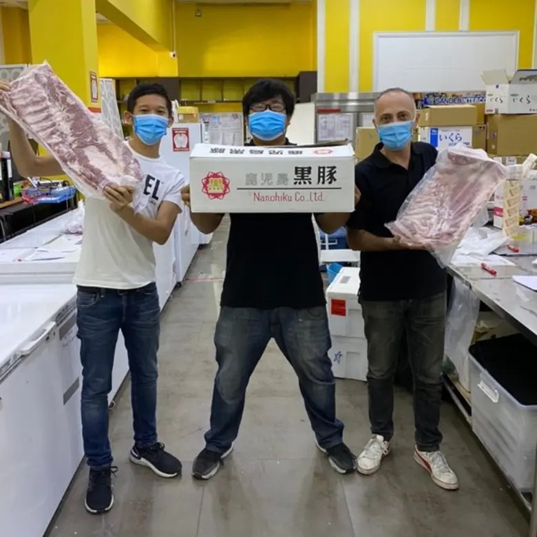 บริษัทญี่ปุ่นจัดนำเข้า เนื้อหมูคาโกชิมะคุโรบุตะ เป็นเจ้าแรกในประเทศไทย ไม่ยอมแพ้ต่อ โควิด19!