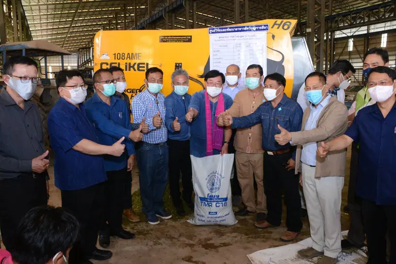 นายประภัตร โพธสุธน รัฐมนตรีช่วยว่าการกระท...