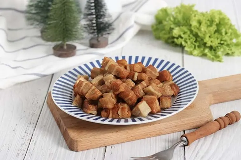 “Meat Avatar’” ส่งเนื้อแพลนต์เบส “หมูกรอบจำแลง” ขายผ่านออนไลน์เพื่อให้ลูกค้าสามารถเข้าถึงง่ายขึ้น