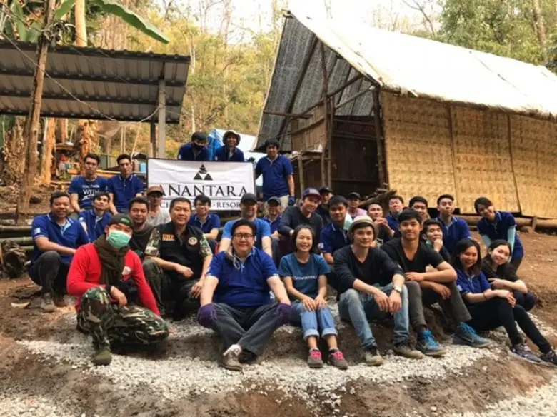 อนันตรา เชียงใหม่ นำทีมช่วยนักดับไฟป่าสร้...