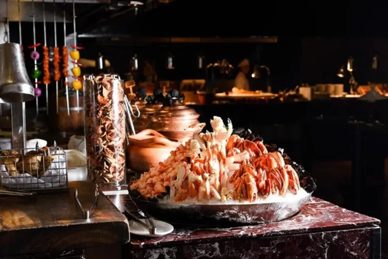 Renaissance Bangkok Ratchaprasong Hotel i...