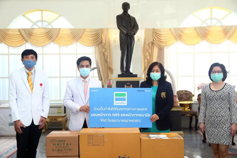 ท็อปส์ และแฟมิลี่มาร์ท เดินหน้าสานต่อเจตนารมณ์ดำเนินธุรกิจเพื่อสังคม ช่วยเหลือประชาชน-บุคลากรทางการแพทย์ จับมือฝ่าวิกฤตโควิด-19