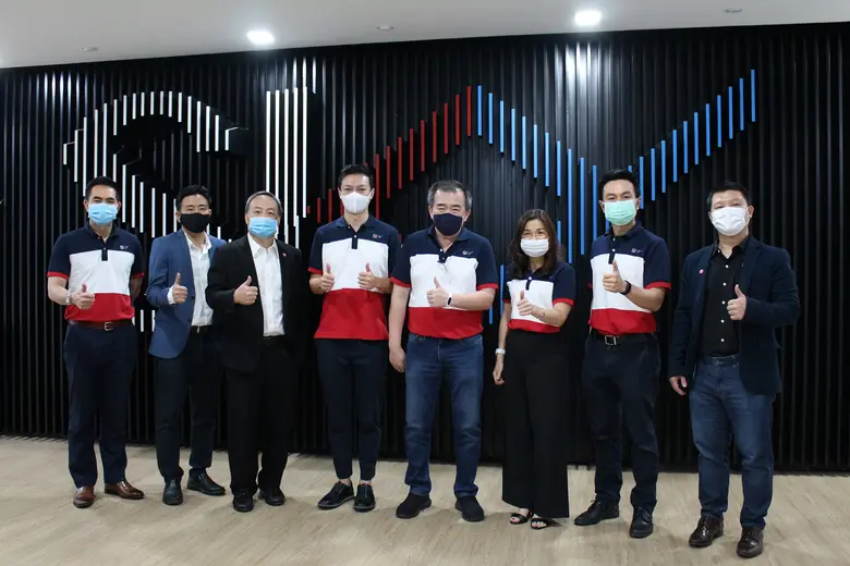 นายสิริวัฒน์ โตวชิรกุล ประธานกรรมการ (ที่...