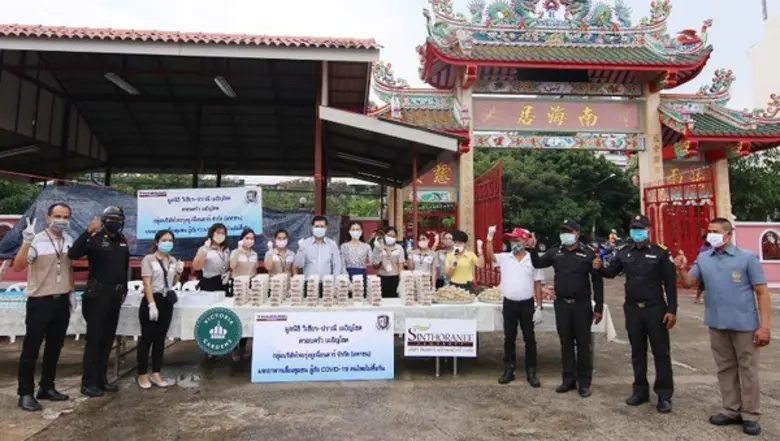 ศูนย์การค้าวิคตอเรีย การ์เด้นส์ ภายใต้การ...