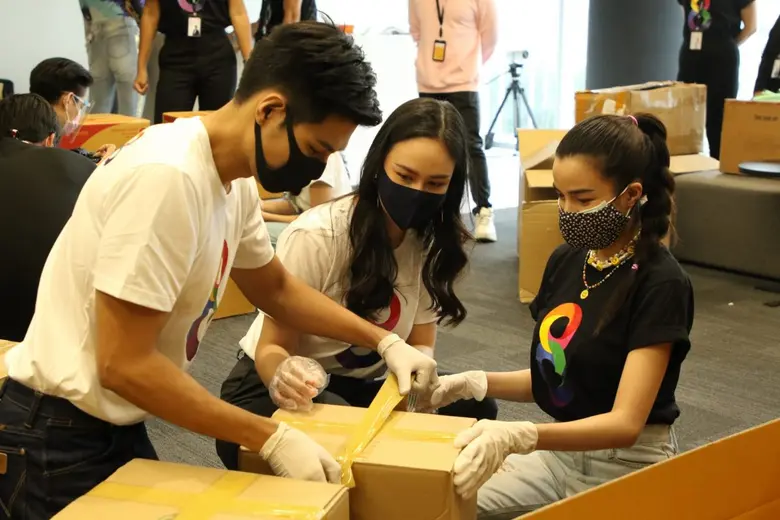 “ช่อง 8 ร่วมใจไทย ส่งต่ออุปกรณ์ทางการแพทย์ ให้ 6 รพ.ขาดแคลน 3 จังหวัดชายแดนภาคใต้