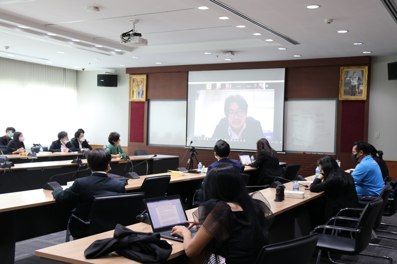 “สุวิทย์” เสนอกระบวนทัศน์ 7 ขยับปรับเปลี่ยนโลกสู่วาระขับเคลื่อนประเทศ ชี้ไม่ใช่เรื่องใหม่แต่ถูกบรรจุไว้ในปรัชญาเศรษฐกิจพอเพียงมานานแล้ว