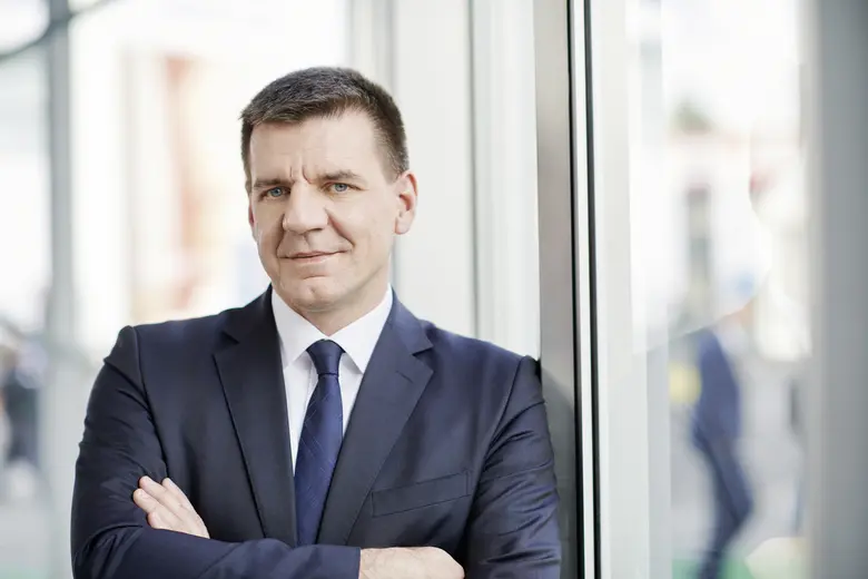 คอมแพ็ค ไดนามิกส์ ในเครือแชฟฟ์เลอร์ ได้รั...