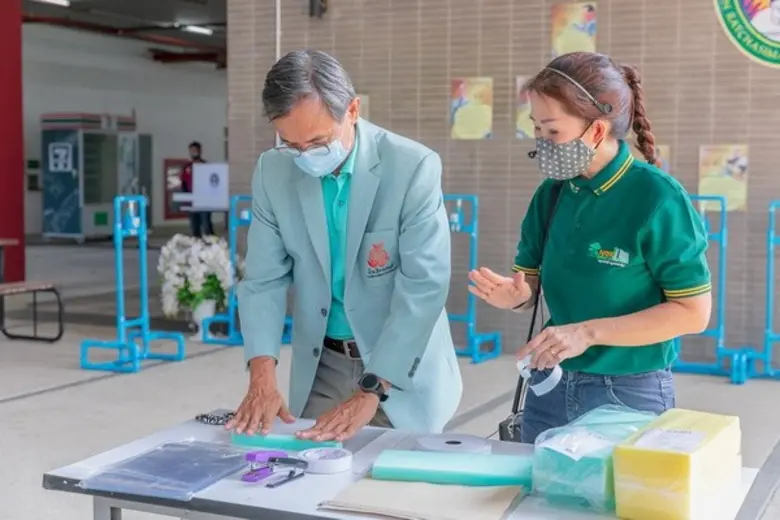 ณ บริเวณลานชัยพฤกษ์ภิรมย์ อาคาร 36 มหาวิท...