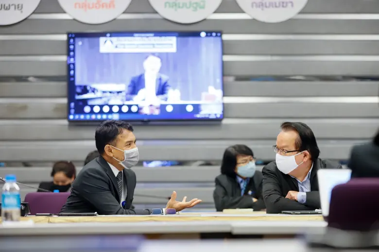 เลขาธิการ คปภ. เรียกประชุมภาคธุรกิจประกันวินาศภัยเข้ม ได้ข้อสรุปเพิ่ม 4 มาตรการ   “คืน – ลด – เบี้ยประกันภัย และขยายระยะเวลาการคุ้มครอง”