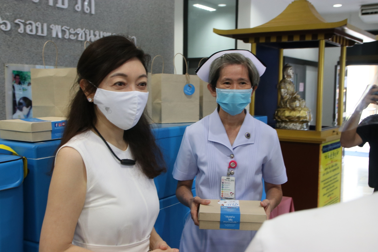 Chef Cares is a collaborated charity proj...