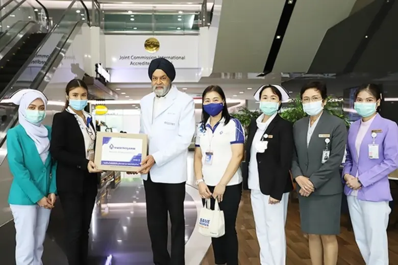 นพ.ดาวิน นารูลา ที่ปรึกษาประธานเจ้าหน้าที...