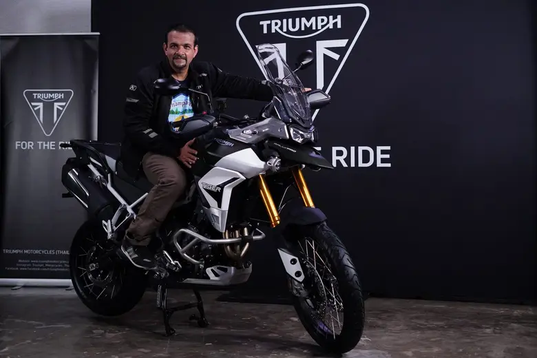 ใช่คุณหรือไม่! เปิดคาแรคเตอร์ไทรอัมพ์ “ไทเกอร์ 900 แรลลี่” และ “ไทเกอร์ 900 แรลลี่ โปร” ผ่าน 2 ไบค์เกอร์สายลุยตัวจริง