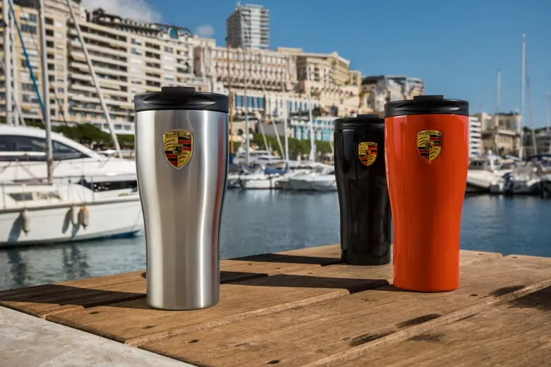 ปอร์เช่ ประเทศไทย เปิดบริการร้านค้าออนไลน์สินค้า Porsche Driver’s Selection แล้ววันนี้