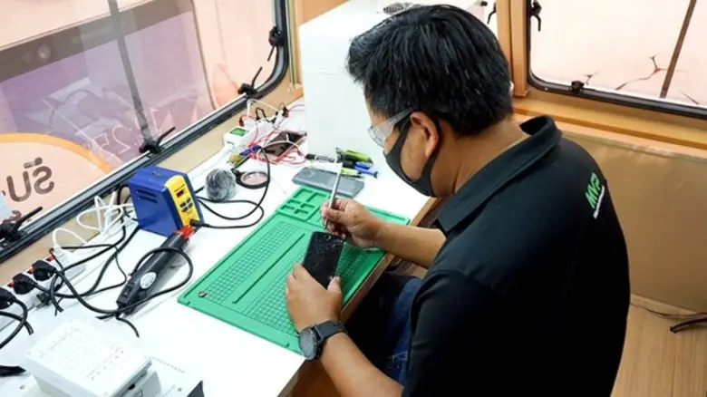 เอ็ม วิชั่น เปิดตัว MVP Service Express Caravan รถซ่อมมือถือระดับพรีเมียม ครบวงจร ครั้งแรกในประเทศไทย