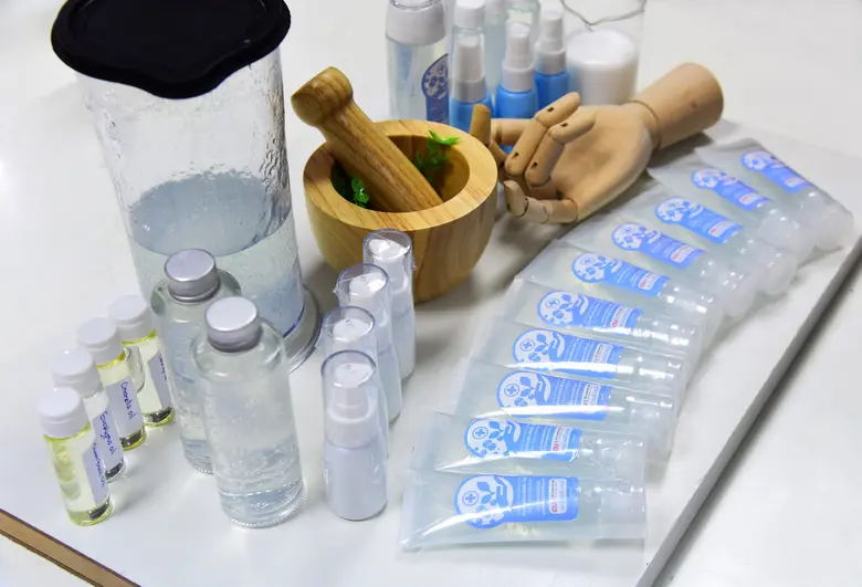 “ไฮโดรแอลกอฮอล์เจล” เจลล้างมือป้องกันโควิด-19 สูตรธรรมชาติที่ปลอดภัย