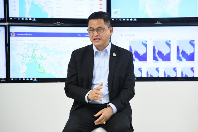 ดร.สมเกียรติ ประจำวงษ์ เลขาธิการสำนักงานท...