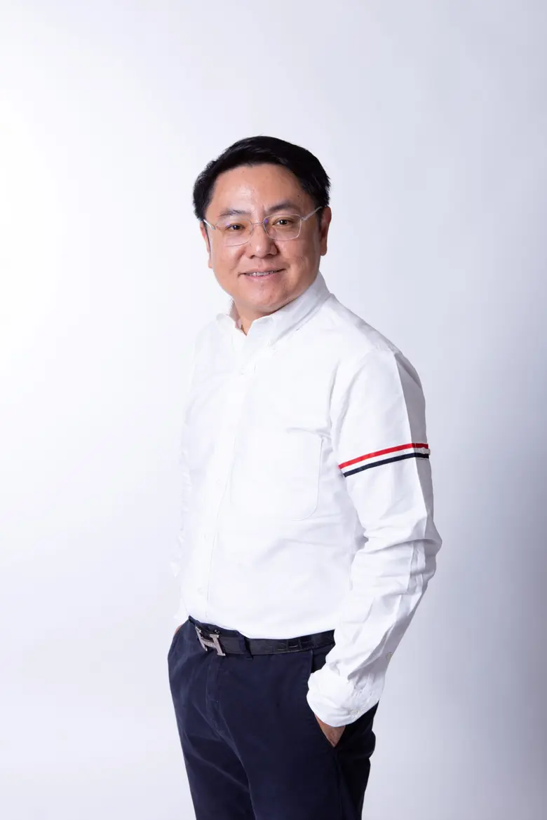 นายวีรวัฒน์ องค์วาสิฏฐ์ประธานเจ้าหน้าที่บ...