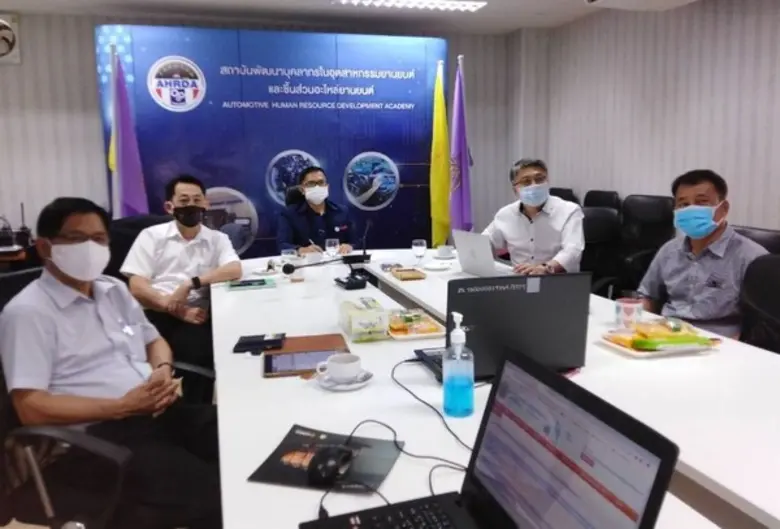 นายอนุชา ละอองพันธ์ ผู้อำนวยการสถาบันพัฒน...