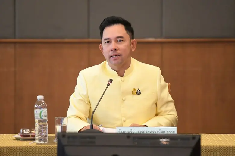 นายอิทธิพล คุณปลื้ม รัฐมนตรีว่าการกระทรวง...