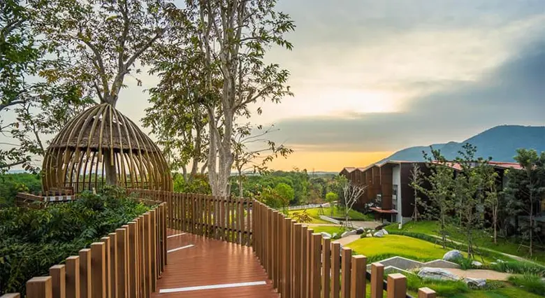 โรงแรมดุสิตดีทู เขาใหญ่ เสนอแพ็กเกจ “Deli...