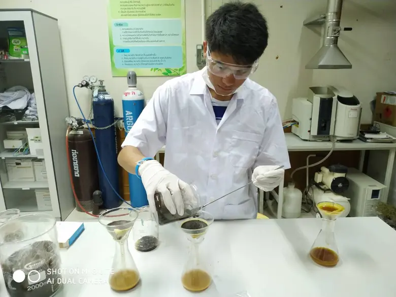 สอศ.ปลื้ม แผ่นห่อไบโอจากเปลือกกล้วย เทคนิคมาบตาพุดคว้ารางวัลเหรียญทอง  จากงานประกวดนวัตกรรมนานาชาติที่สิงค์โปร์