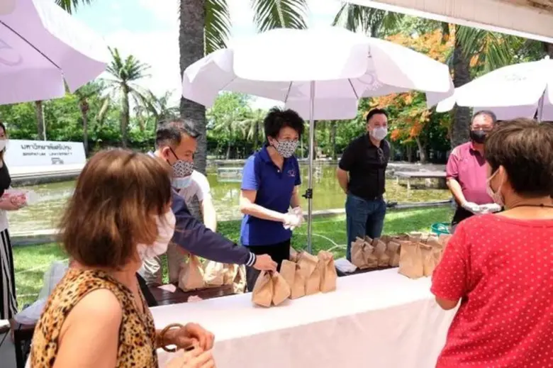 ดร.รัชนีพร พุคยาภรณ์ พุกกะมาน อธิการบดีมห...