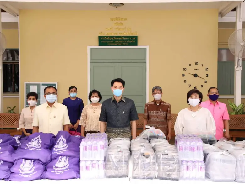 นายอิทธิพล คุณปลื้ม รัฐมนตรีว่าการกระทรวง...