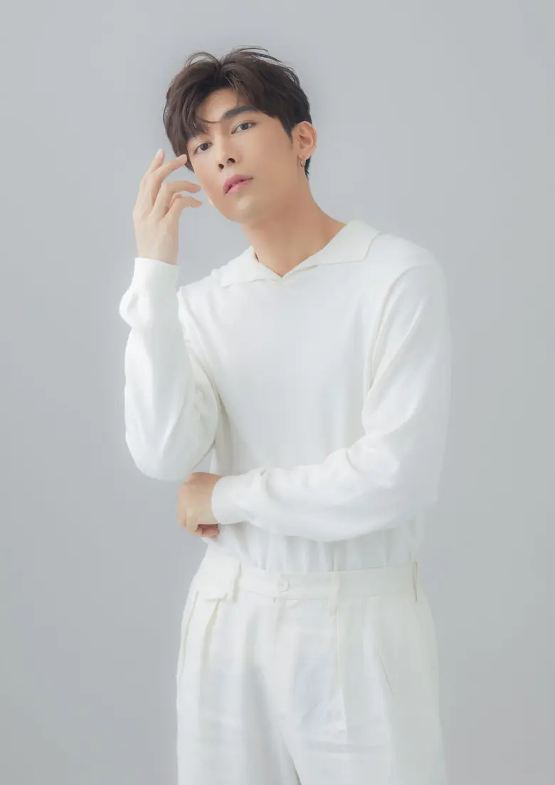 พีช - มิว - กลัฟ  เชิญชวนแฟนๆ ชมสดเทศกาลดนตรีการกุศลออนไลน์ “เลิฟ เดลิเวอรี่ เฟส”