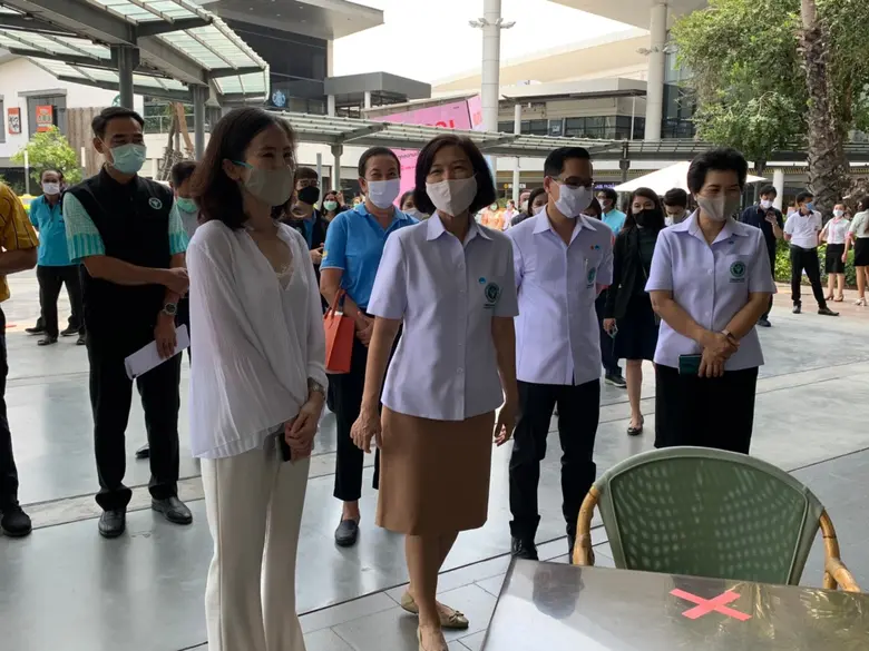 เมกาบางนา นำทีมกรมอนามัยเข้าตรวจพื้นที่อิเกีย และส่วนกลางเพิ่มเติม  เน้นย้ำมาตรการลดความแออัด