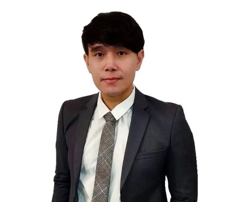 นายธีรเศรษฐ์ พรหมพงษ์ นักกลยุทธ์ เศรษฐศาส...