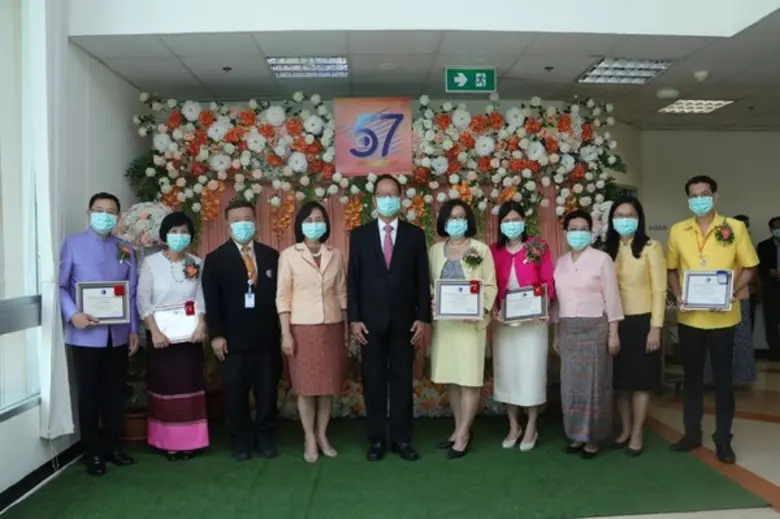 ดร.พสุ โลหารชุน ประธานคณะกรรมการบริหาร สถ...