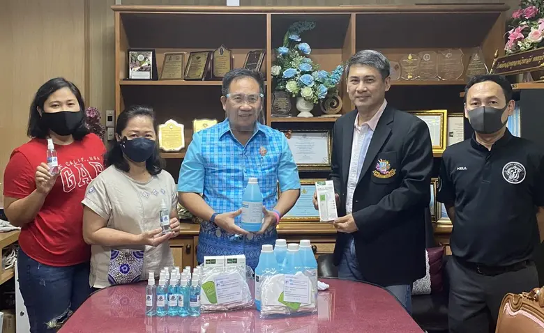 ดร.สุรวุฒิ ยัญญลักษณ์ ผู้อำนวยการโรงเรียน...