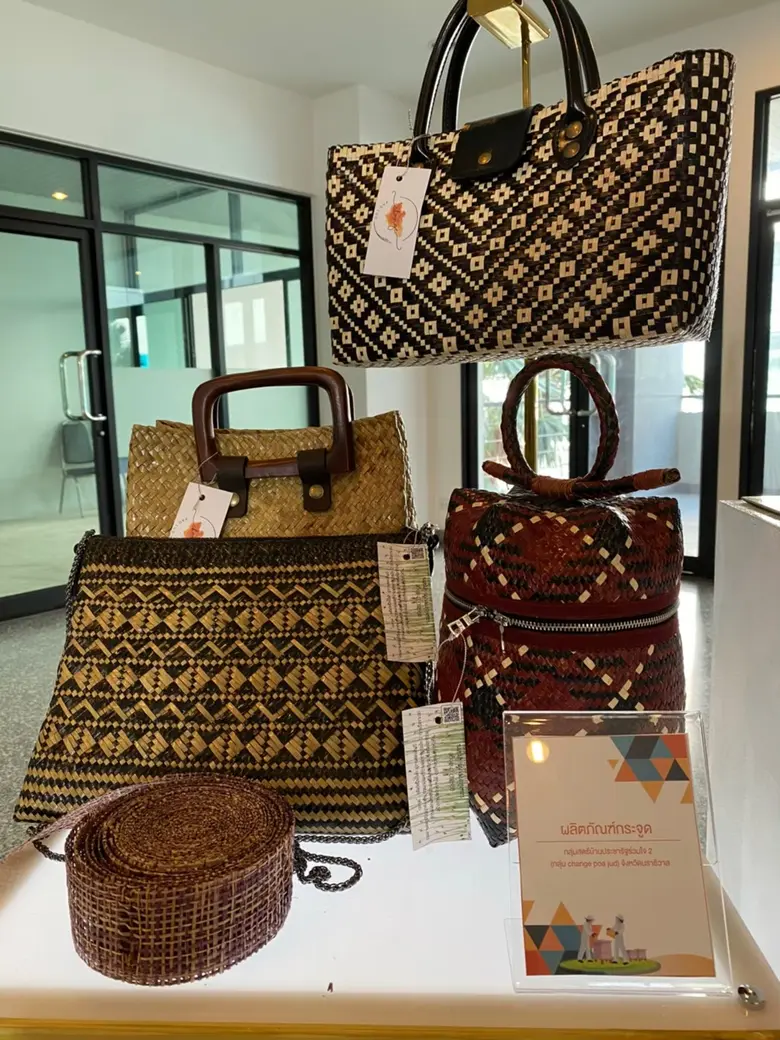 เกษตรฯ เดินเกมรุก หนุนเกษตรกรไทยปรับตัวสู่ New Normal  เตรียม MOU ผนึกยักษ์ใหญ่ Shopee ขยายตลาดออนไลน์