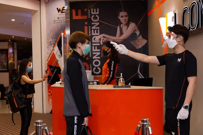 วี ฟิตเนส โซไซตี้ พร้อมเปิดให้บริการ 1 มิถุนายนนี้ กับมาตรการ New Normal ที่ยกระดับคุมเข้ม “เพื่อให้ทุกบริการ สะอาด ปลอดภัย มั่นใจ ไร้กังวล