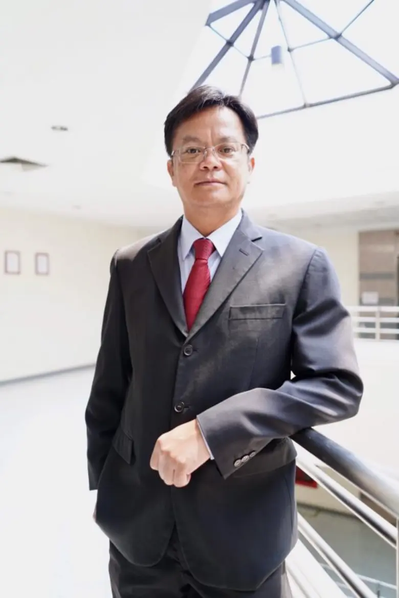 SMT คว้า “วิรัตน์ ผูกไทย” มือฉมังด้านการตลาดมากุมบังเหียนเป็น CEO มุ่งเป็นผู้นำผลิตชิ้นส่วนอิเล็กทรอนิกส์ ระดับโลก