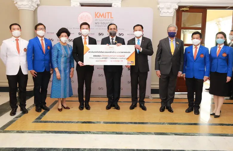 พลเอก ประยุทธ์ จันทร์โอชา นายกรัฐมนตรี (ค...