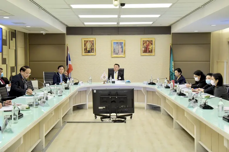 นายธนา ชีรวินิจ เลขานุการรัฐมนตรีว่าการกร...