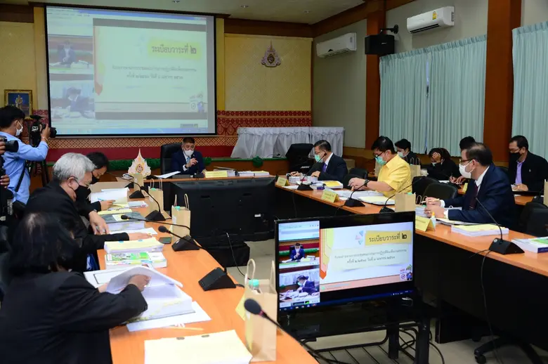 รมช.ธรรมนัส ประชุม คปก. อนุมัติกรมการขนส่งทางบกใช้ที่ดิน ส.ป.ก.สร้างศูนย์เปลี่ยนถ่าย-ขนส่งสินค้าเชียงของ