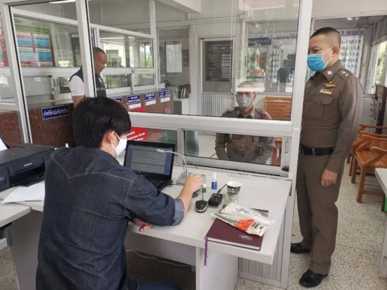 เบคอมบริจาคเครื่องอินเตอร์คอม สำหรับติดต่อสื่อสารให้ สน.วัฒนานคร