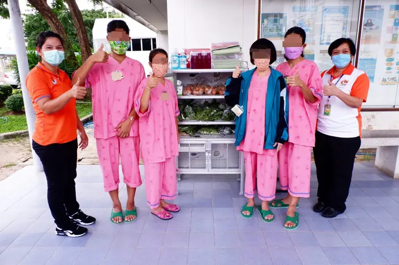 รพ.จิตเวชนครราชสีมาฯ ตั้งตู้ปันสุข เป็นสะ...