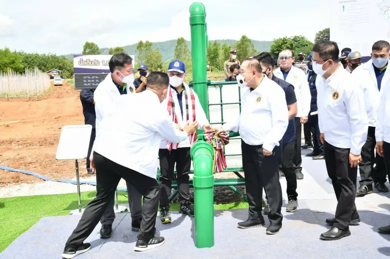 "บิ๊กป้อม" นำทัพแก้ปัญหาน้ำ จ.เลย เปิดบ่อบาดาลเพื่อเกษตรแปลงใหญ่