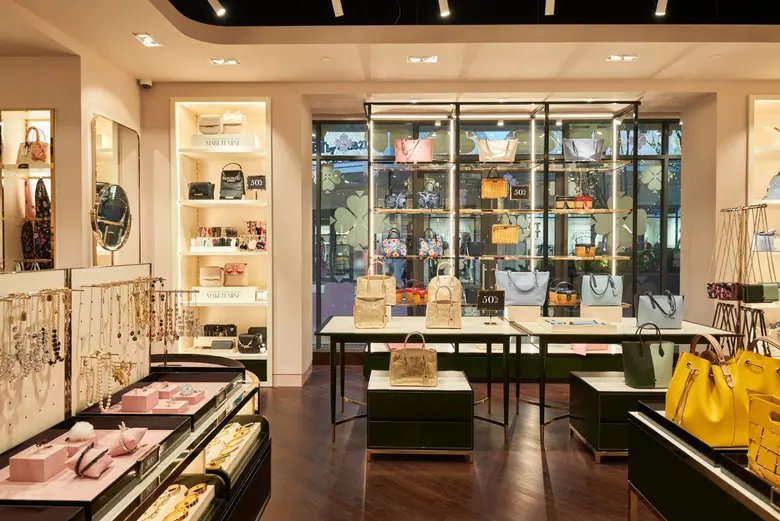 เซ็นทรัล วิลเลจ ลักชูรี่เอาท์เล็ตแห่งแรกของไทย ผนึกพลัง               แบรนด์ดัง 130 ร้านค้า ชวนคนไทยช้อปในไทย 'Super Brand Grand Sale’