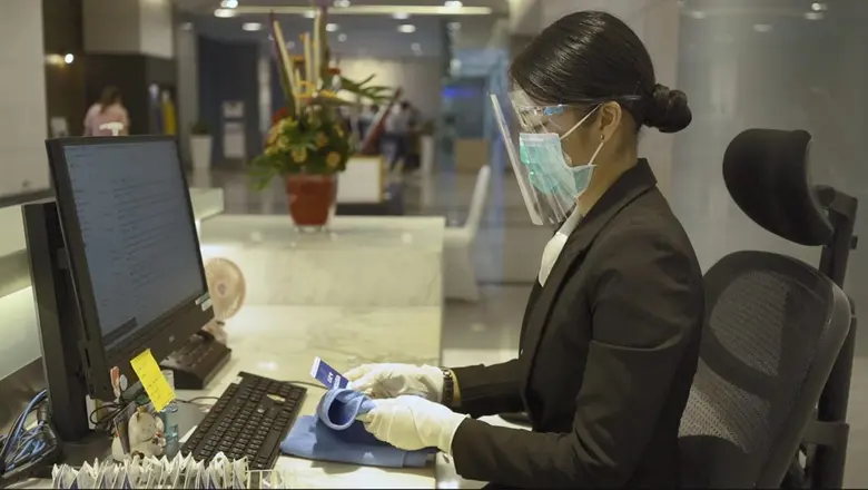 ซันทาวเวอร์ส และตลาดซันพลาซา โดยบริษัท สิ...