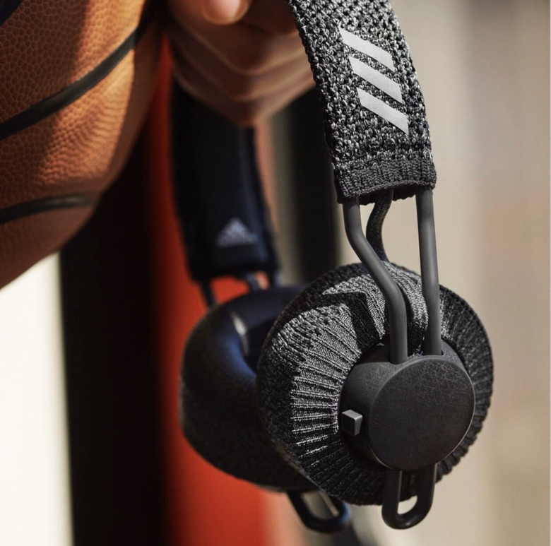 ครั้งแรกในประเทศไทยกับหูฟัง อดิดาส (Headp...