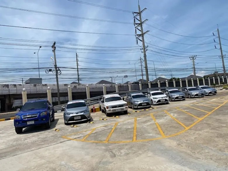 โรงเรียนสอนขับรถกอพิบูลย์ไดร์วิ่ง เตรียมกับมาให้บริการ พร้อมแคมเปญสุดพิเศษ