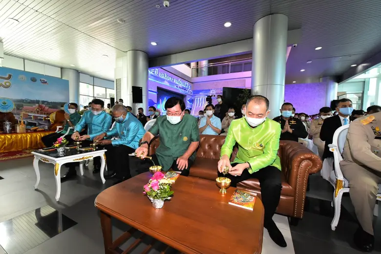 นายเฉลิมชัย ศรีอ่อน รัฐมนตรีว่าการกระทรวง...