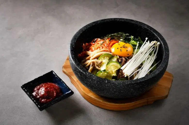 10 เมนูเด็ดจากห้องอาหารเกาหลี คองจู ส่งความอร่อยถึงบ้านคุณแล้ววันนี้