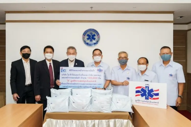 ดร.นายแพทย์พรเทพ ศิริวนารังสรรค์ ประธานกร...