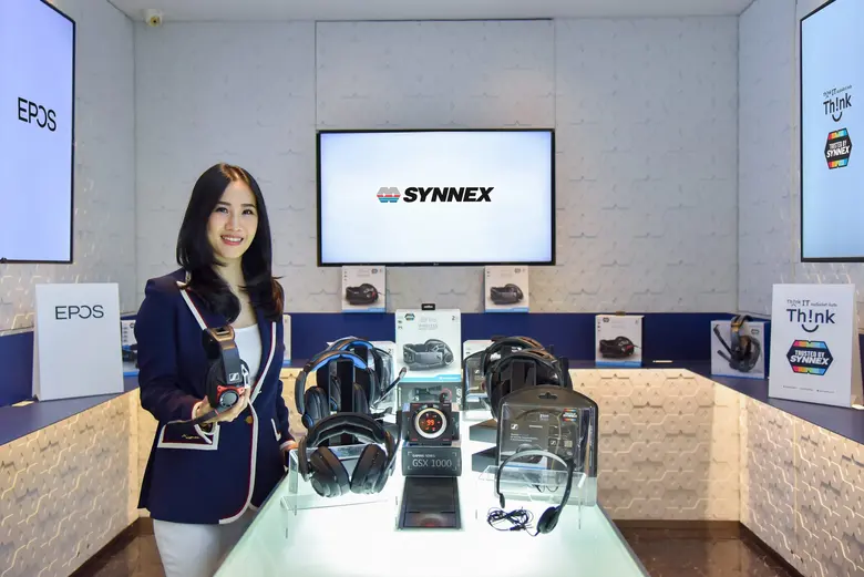 นางสาวสุธิดา มงคลสุธี ประธานเจ้าหน้าที่บร...