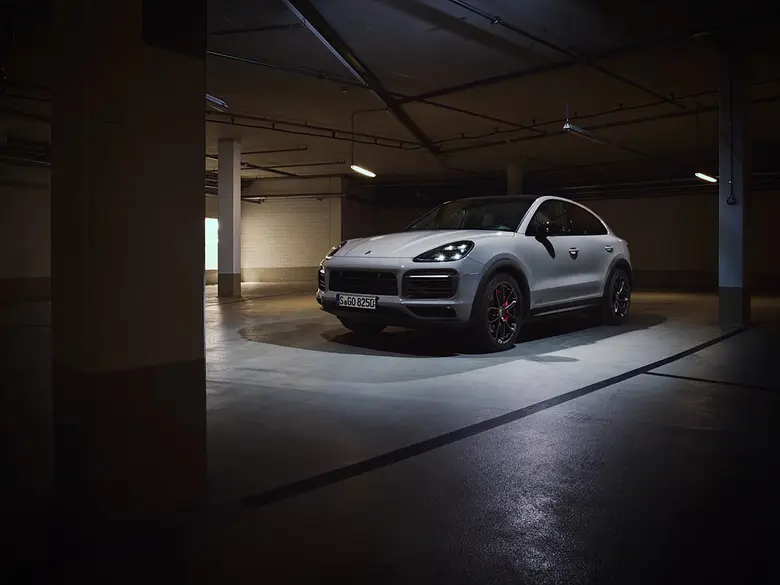 ติดตั้งขุมพลังเครื่องยนต์ V8: ปอร์เช่ คาเยนน์ จีทีเอส ใหม่ (The new Porsche Cayenne GTS)
